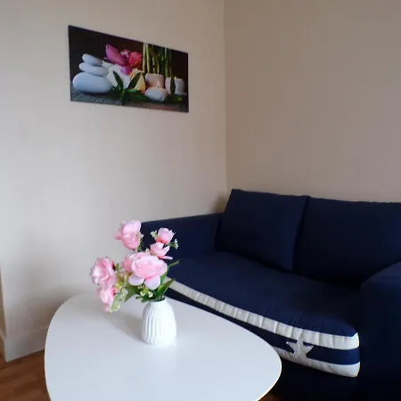 Lägenhet Royale Dans Votre Maisonnette Independante Avec Terrasse Privee ! *