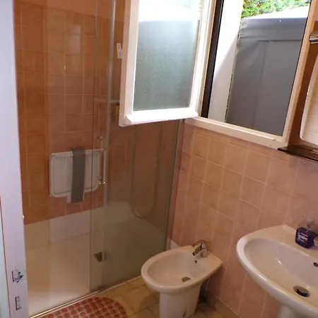 Royale Dans Votre Maisonnette Independante Avec Terrasse Privee ! * Montmorillon